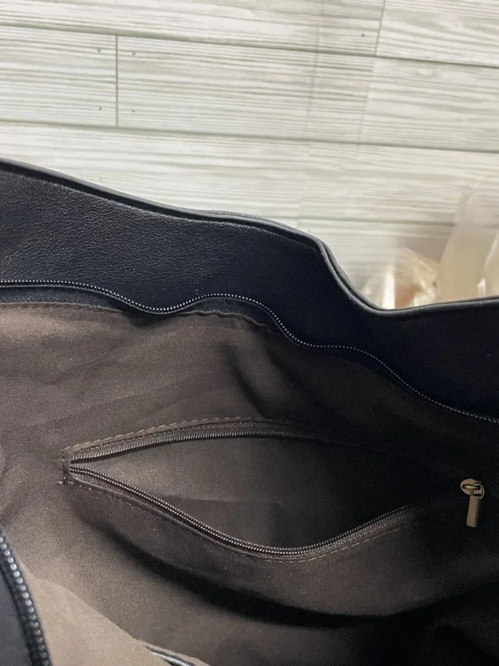 NWT Ivy Rose Hannah Black Faux Leather Hobo Shoulder Bag